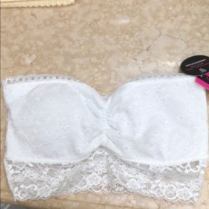 White lace strapless bandeau